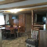Balatonkenesei Nadfedeles Lovas Vendeghaz Дом отдыха