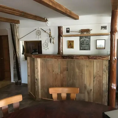 Balatonkenesei Nadfedeles Lovas Vendeghaz * Balatonkenese