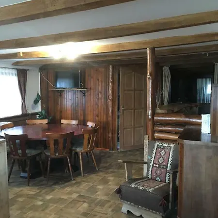 Balatonkenesei Nádfedeles Lovas Nyaraló