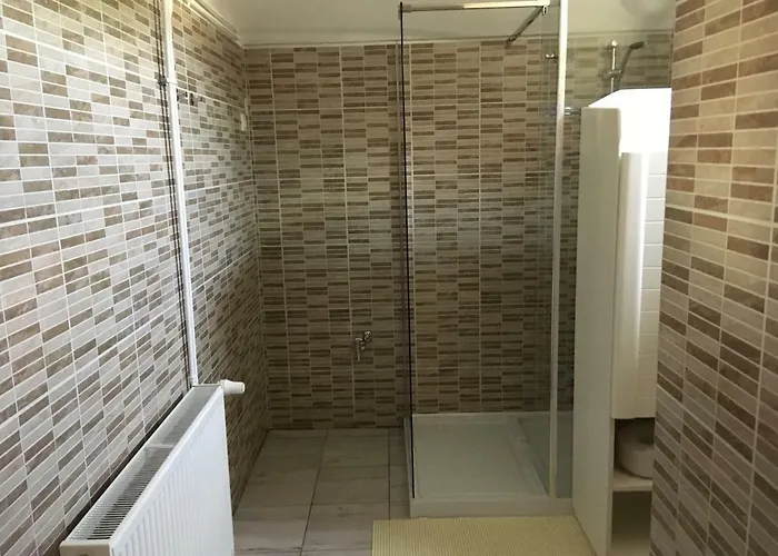 Vakantiehuis Balatonkenesei Nadfedeles Lovas Vendeghaz *